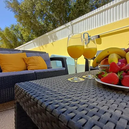 Vivenda V3 Encantadora Em Villa Albufeira
