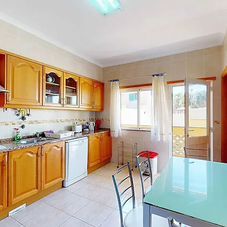 Vivenda V3 Encantadora Em Albufeira